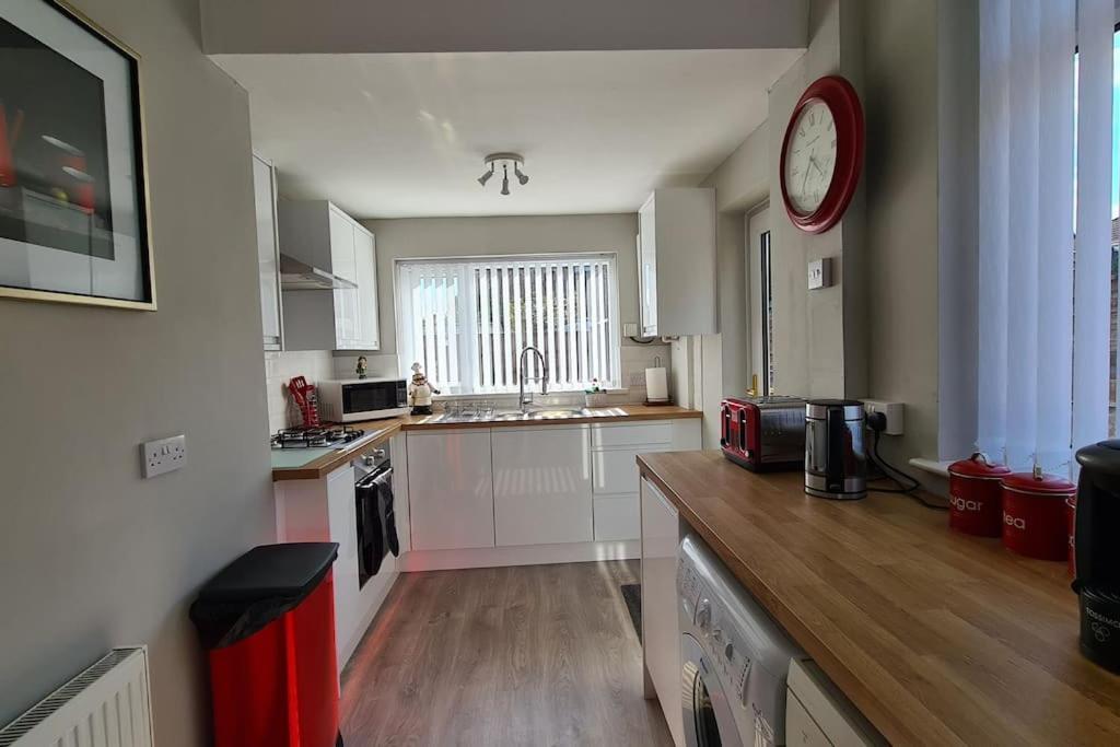 Stunning Holiday Home. Free Parking. Manchester Dış mekan fotoğraf