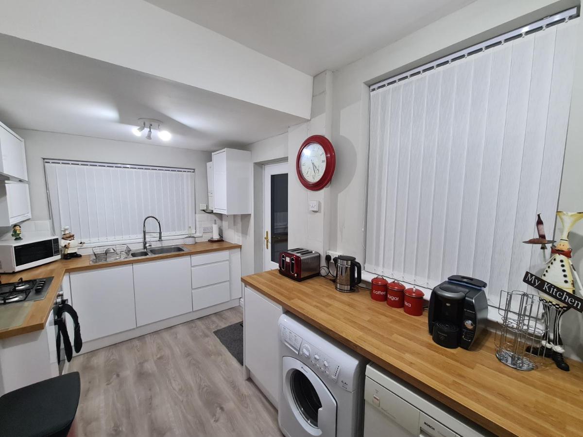 Stunning Holiday Home. Free Parking. Manchester Dış mekan fotoğraf